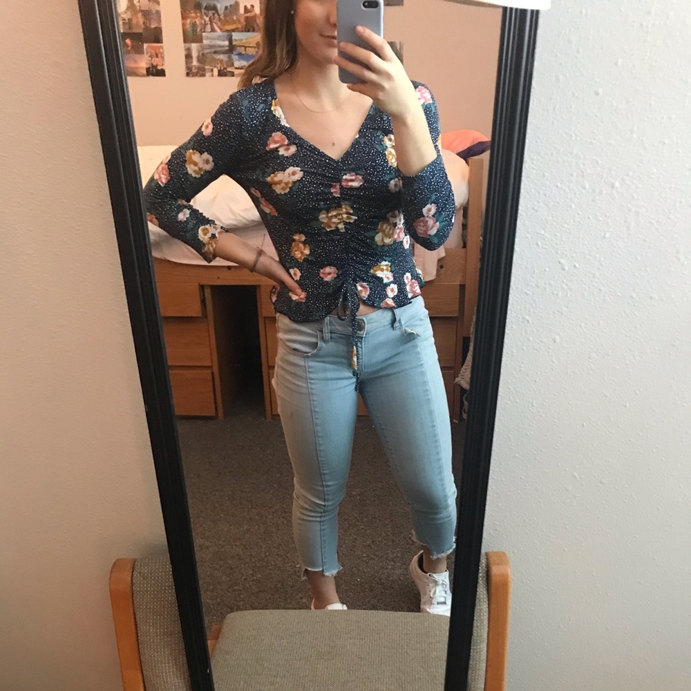 Scrunch long sleeve floral long sleeve- super soft